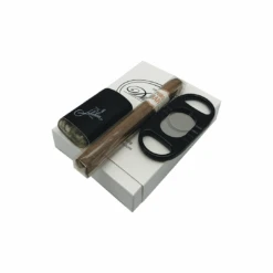 Gift Ideas For £30(Gift Ideas For 30) 7 Gift Ideas For £30(Gift Ideas For 30) -Davidoff London 30 Cigar Cutter Lighter