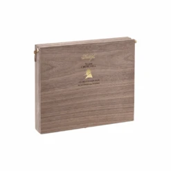 Winston Churchill Limited Edition 2025 - The Artist(Winston Churchill Limited Edition 2025) 9 Winston Churchill Limited Edition 2025 - The Artist(Winston Churchill Limited Edition 2025) -Davidoff London Churchill LE2025 Box closed