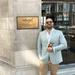 Joe T's Holiday Sampler(Joe Ts Holiday Sampler)